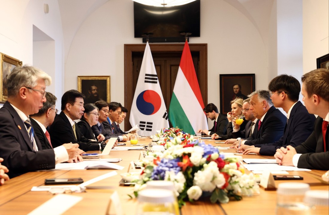 김진표 의장, 헝가리 대통령‧총리 만나 저출산‧SMR 협력 논의