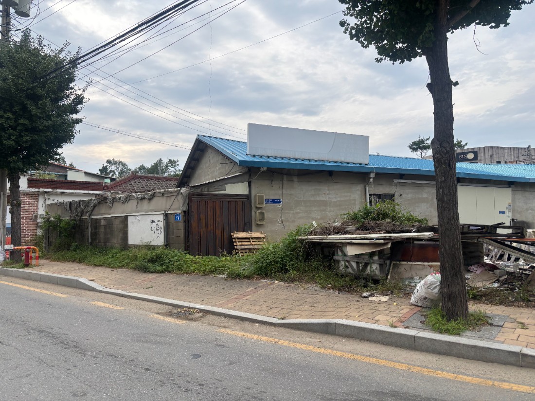 ▲ 현재 왕숙신도시 이주율은 90% 이상이라고 현지 공인중개사들은 설명했다. 사진은 철거를 앞두고 있는 왕숙신도시 내 사업 지역의 모습. ⓒ르데스크