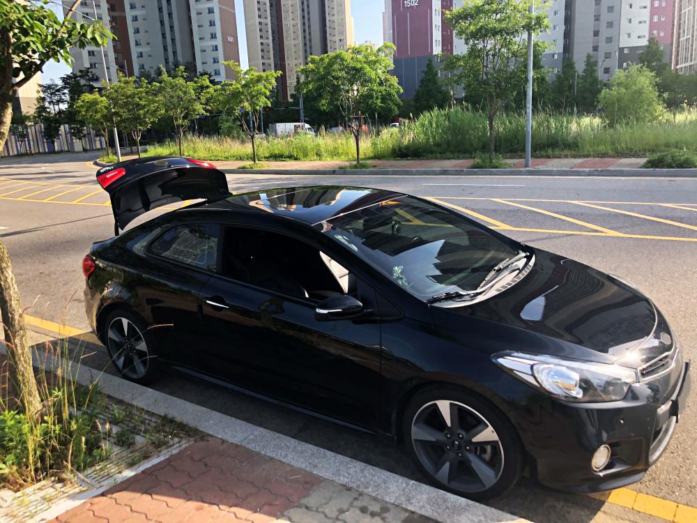 “중고차 거래앱, 출고 빠르지만 믿을 수 없다” 