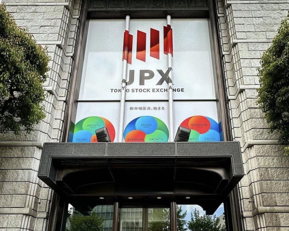 르데스크 - 유통 최선호주 BGF리테일…“17만원 깨지면 매수 기회”