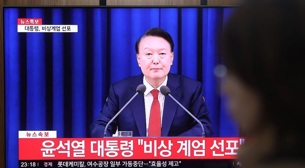 尹 대통령, 비상계엄 선포…“종북세력 척결, 자유대한민국 지킬 것” 