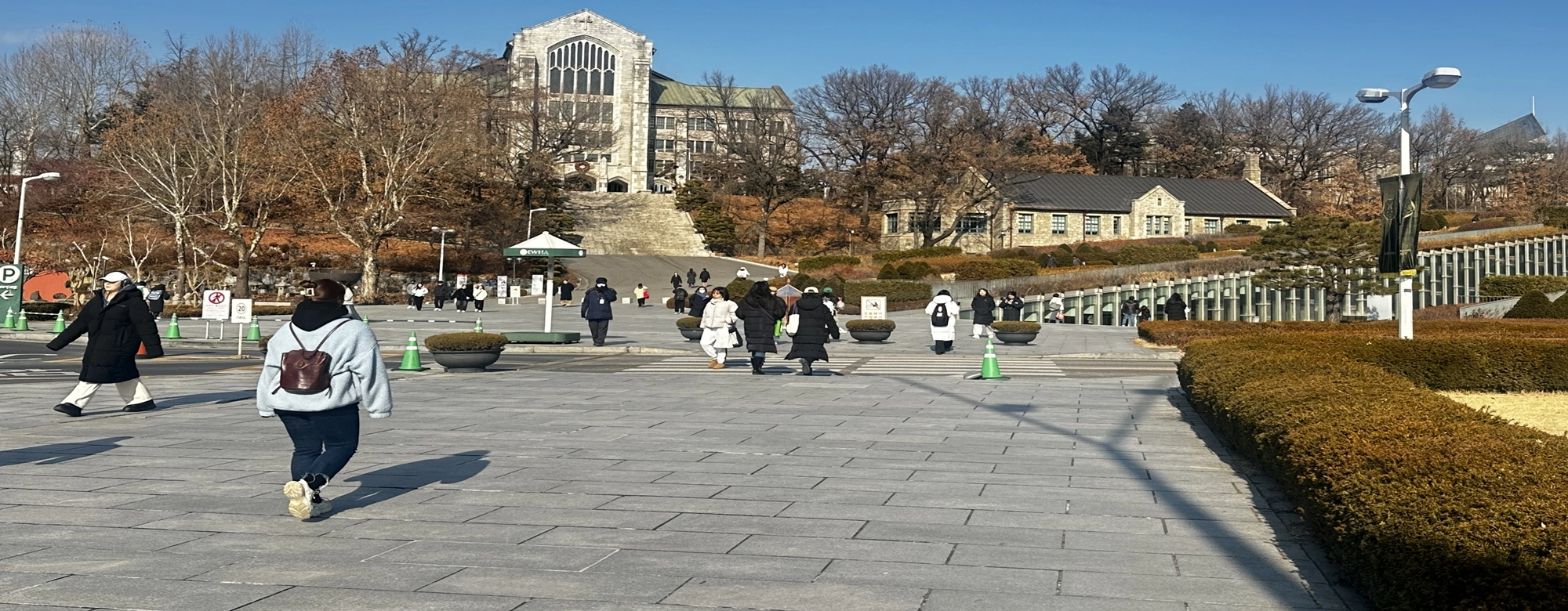 “내일부터 알바 나오지 말래요”…혹독한 겨울이 야속한 K-여대생들 
