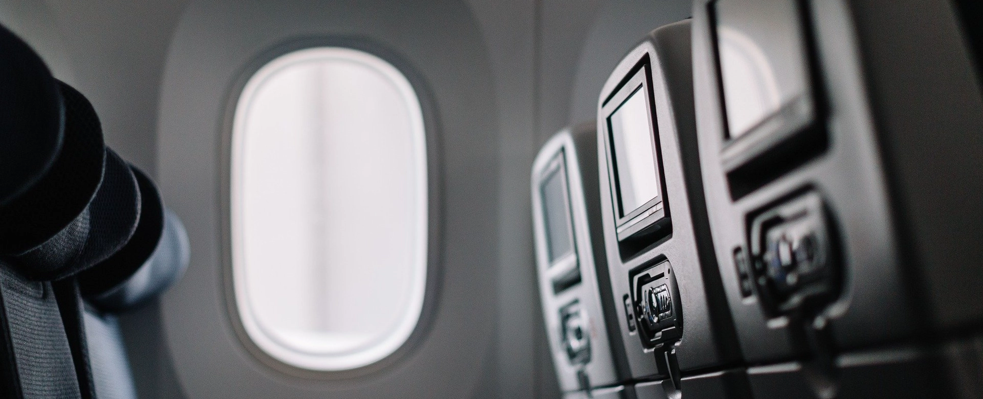 [글로벌토픽] 기내에서 숨진 사람을 승객 옆에 앉힌 ‘황당’ 항공사의 정체! 