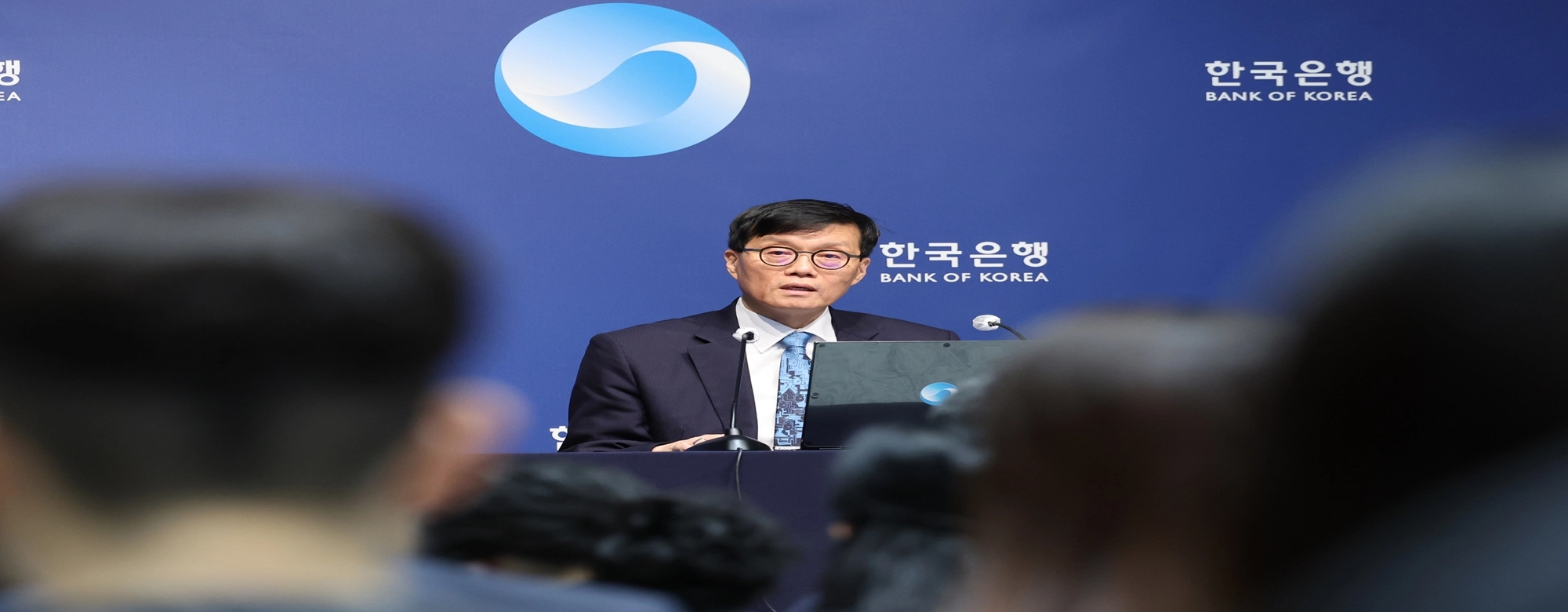한은 기준금리 ‘연 2.75%’ 동결…1분기 성장률 마이너스 우려 