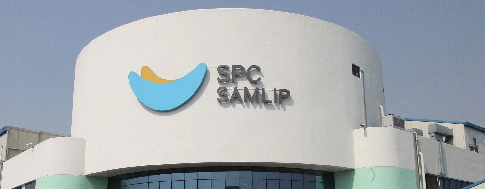 글로벌 민심과 멀어지는 SPC 허영인…국제 노동계 ‘공분’ 미국 소비자 ‘불매’  