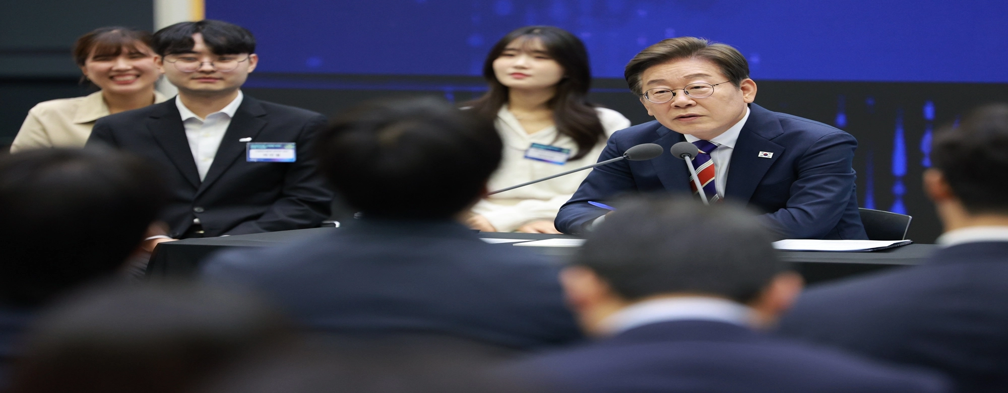 한국거래소 방문한 李 대통령…주식시장 세재 개편 시동 