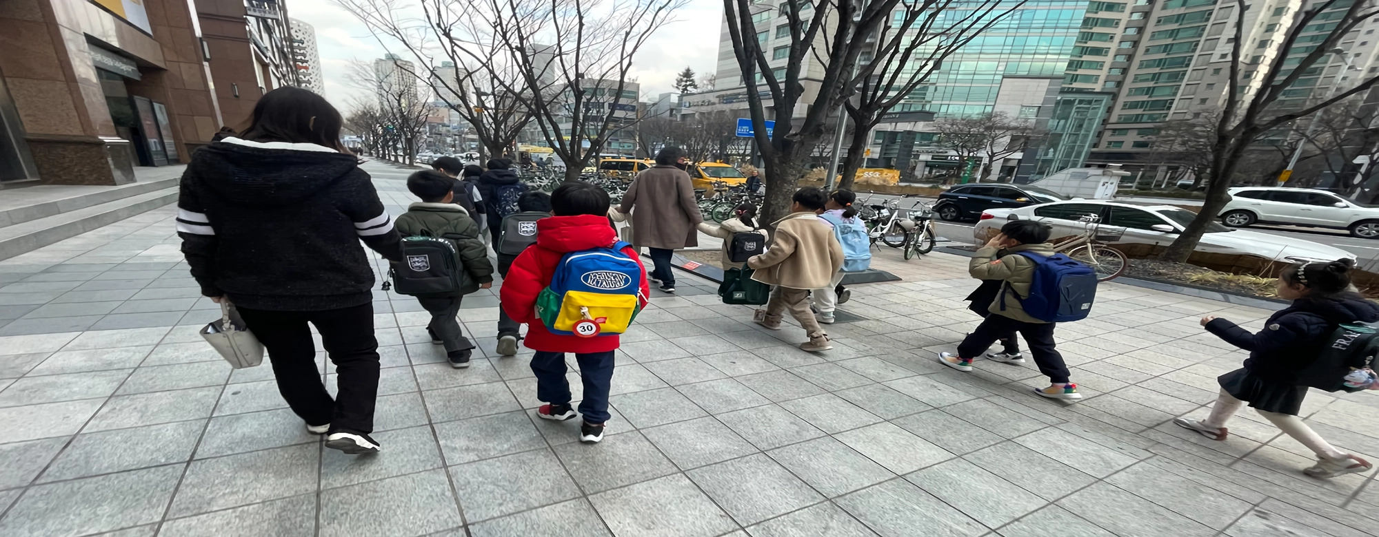 “유명 영유·학원 등록은 엄마 능력” 겨울한파 비웃는 맹모들의 교육열 