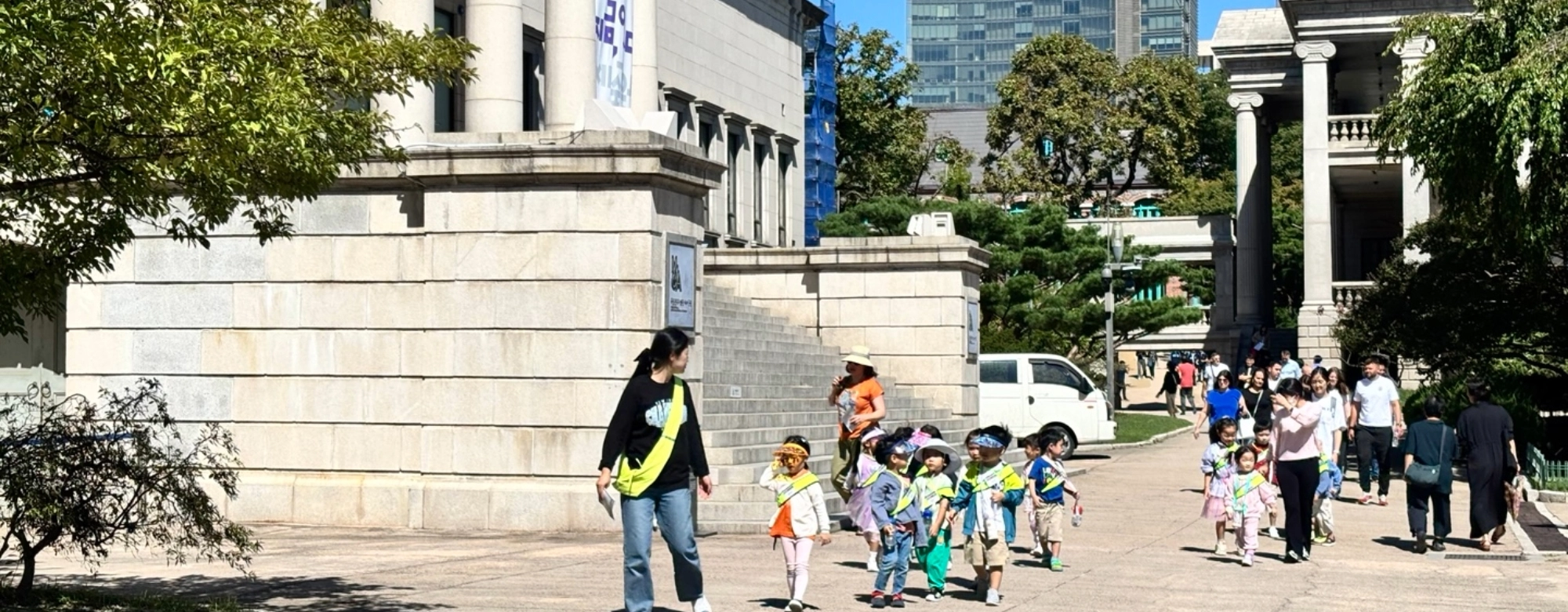 해외서 본 저출산 위기 “일·가정 양립 어렵고, 지나친 경쟁” 