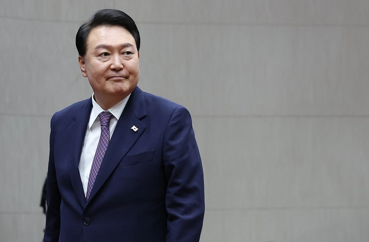 민심 잃은 정부의 비극…역대급 포퓰리즘 굴레에 갇혔다 