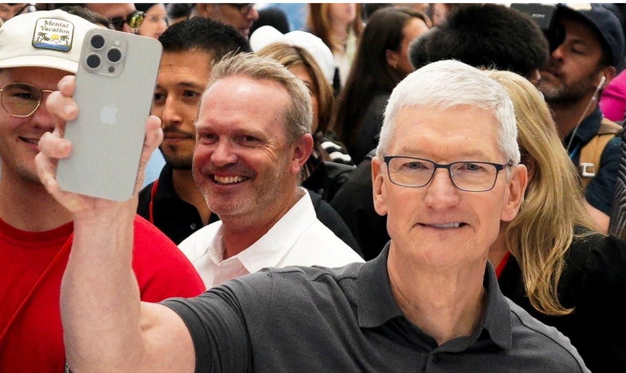 삼성-애플 경쟁에 중국까지, ‘AI 스마트폰’ 총성없는 전쟁 