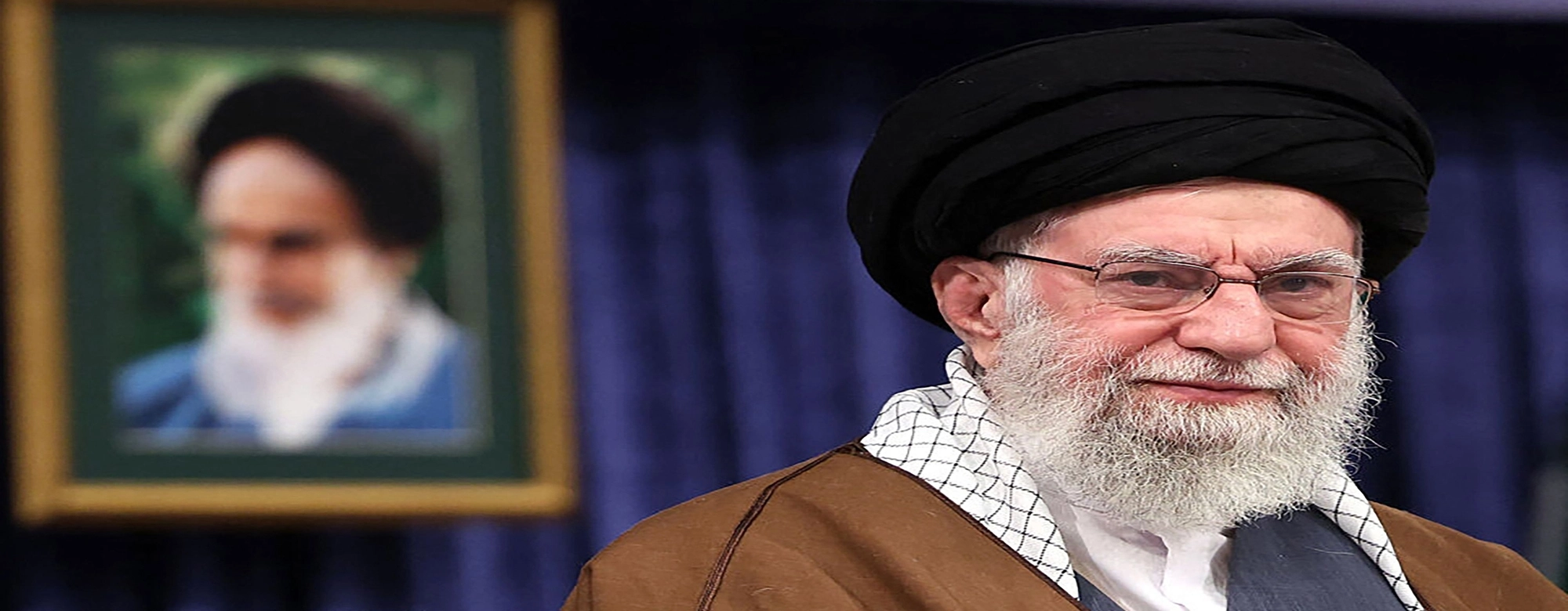 신(神)의 대리자 가면 뒤엔…중동 화약고 수장 하메네이 권력의 민낯 