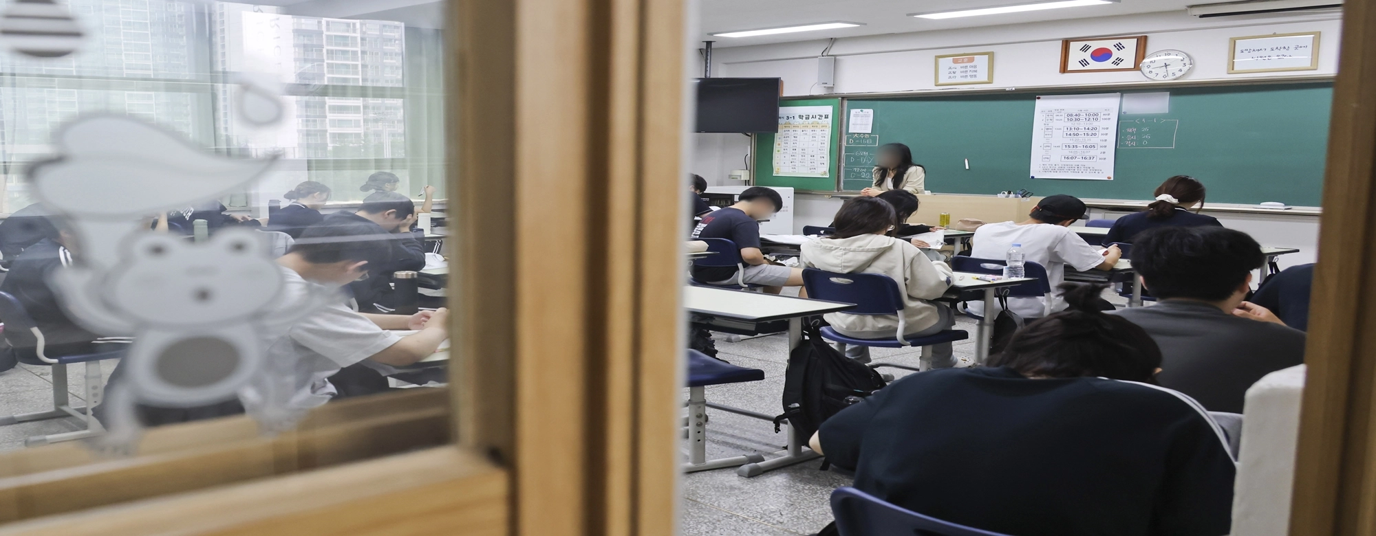 AI시대 ‘멀티 인재’ 부상에 한 우물만 파는 ‘고교학점제’ 폐지론 부상