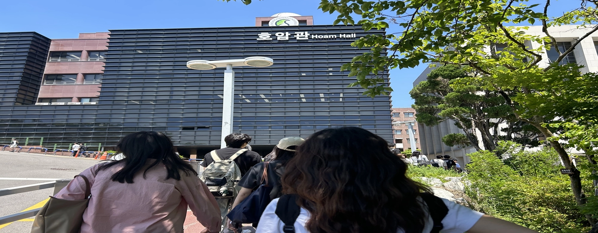 정규직 · 기성세대 입맛만 맞춘 노동법에 ‘알바 난민’ 전락한 대학생들