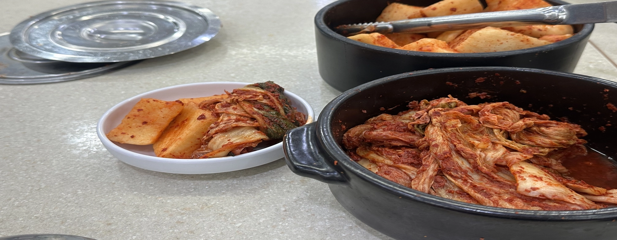 사장은 한숨, 손님은 눈치…배추값 폭등에 팍팍해진 식당 인심 