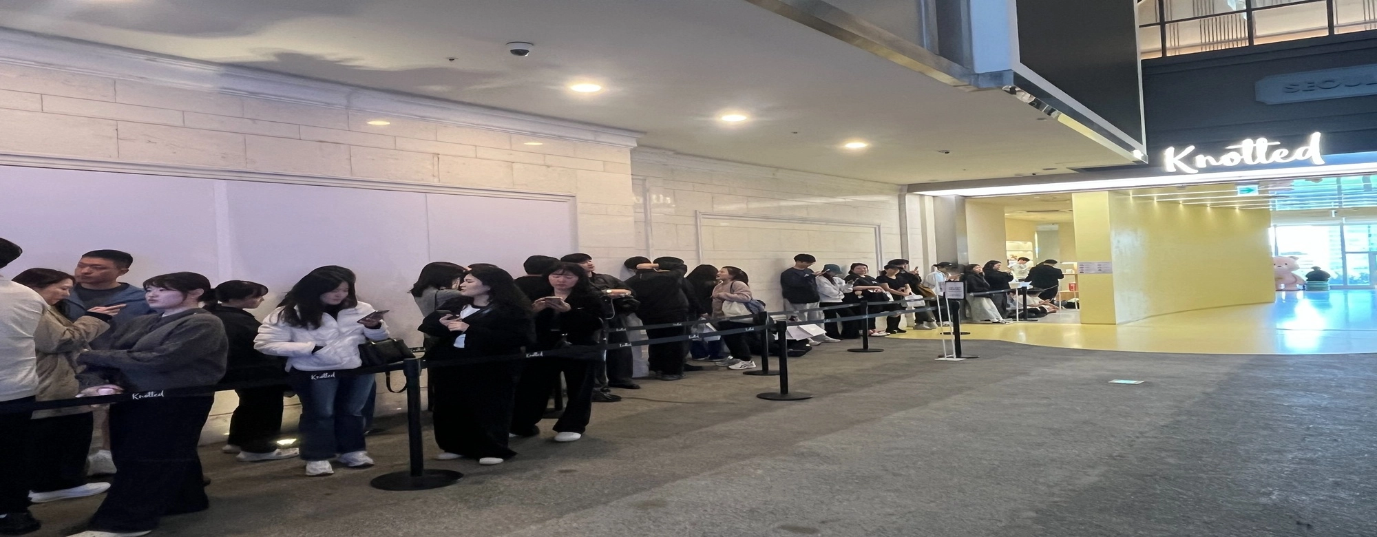 몇 시간씩 줄서도 기분 안 나쁜 이유…우리가 몰랐던 ‘웨이팅의 심리학’  