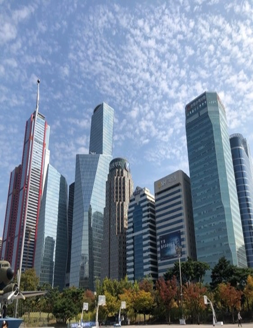 르데스크 - KCC 11%, 태광산업 20% 하락…EB 발행에 흔들리는 증시 신뢰